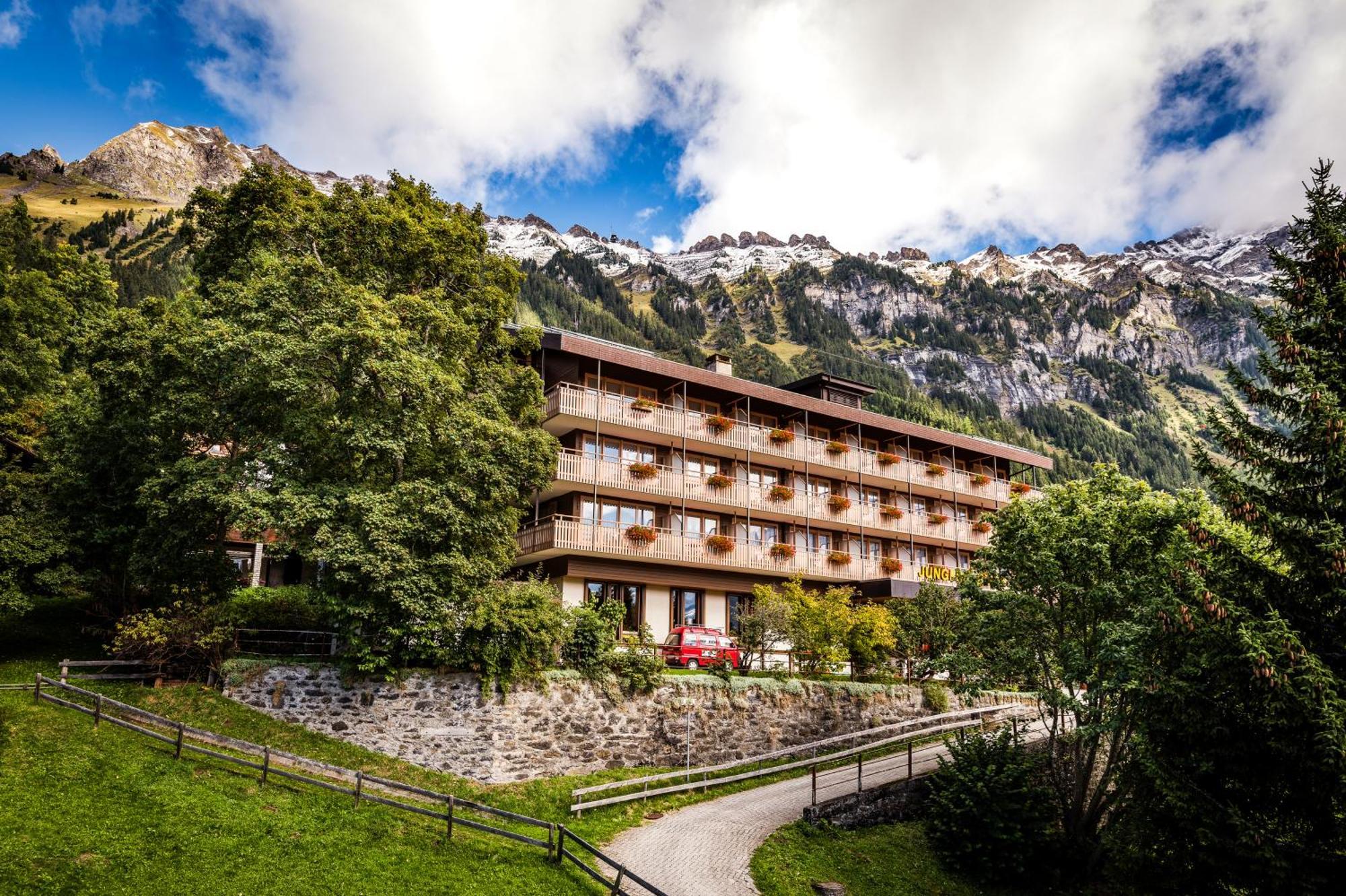 HOTEL JUNGFRAUBLICK | ⋆⋆⋆ | WENGEN, SWITZERLAND | SEASON DEALS FROM $166